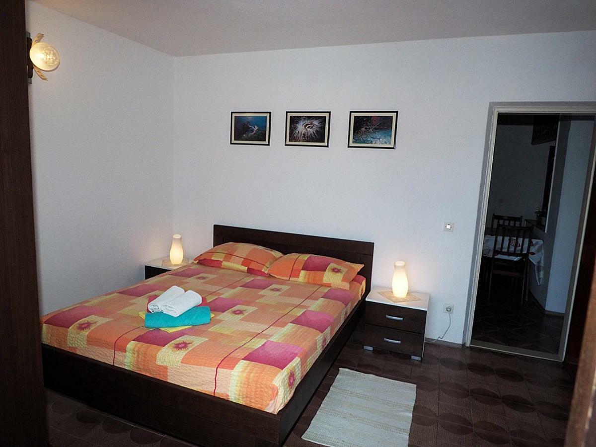 Apartments Skorin Lumbarda Exterior photo
