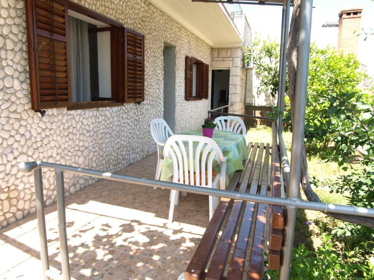 Apartments Skorin Lumbarda Exterior photo